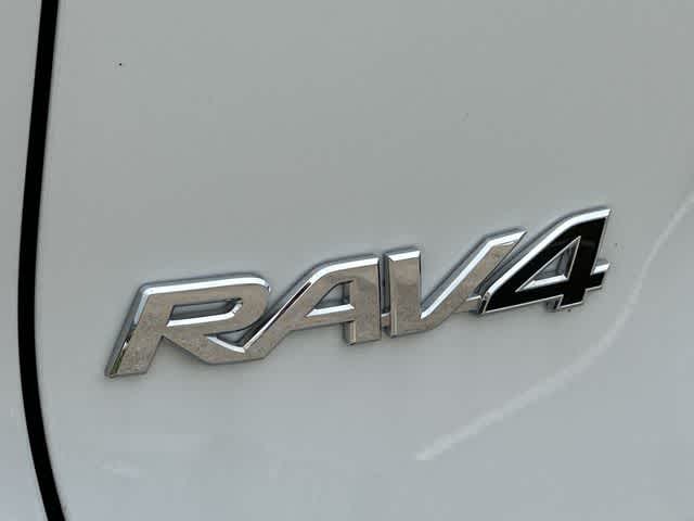 2025 Toyota RAV4 Hybrid XLE Premium