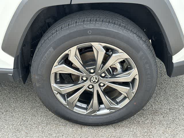 2025 Toyota RAV4 Hybrid XLE Premium
