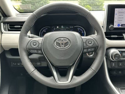 2025 Toyota RAV4 Hybrid XLE Premium
