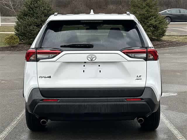 2021 Toyota RAV4 LE