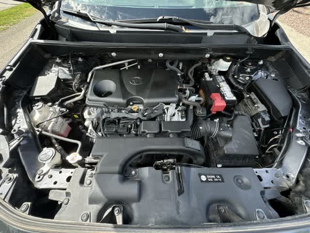 2020 Toyota RAV4 LE