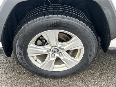 2020 Toyota RAV4 Hybrid LE