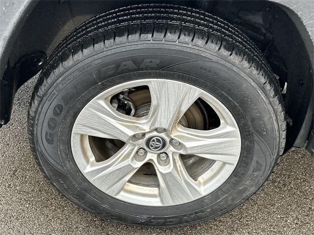 2020 Toyota RAV4 Hybrid LE