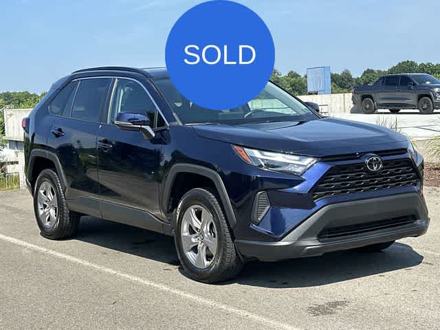 2022 Toyota RAV4 XLE