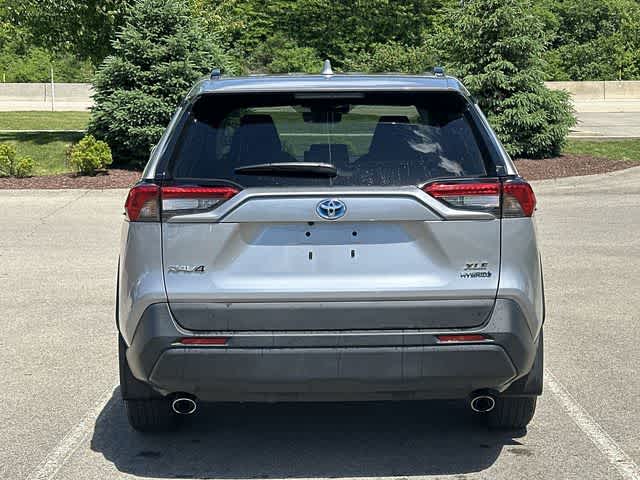 2021 Toyota RAV4 Hybrid XLE