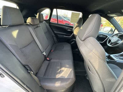 2023 Toyota RAV4 Hybrid SE