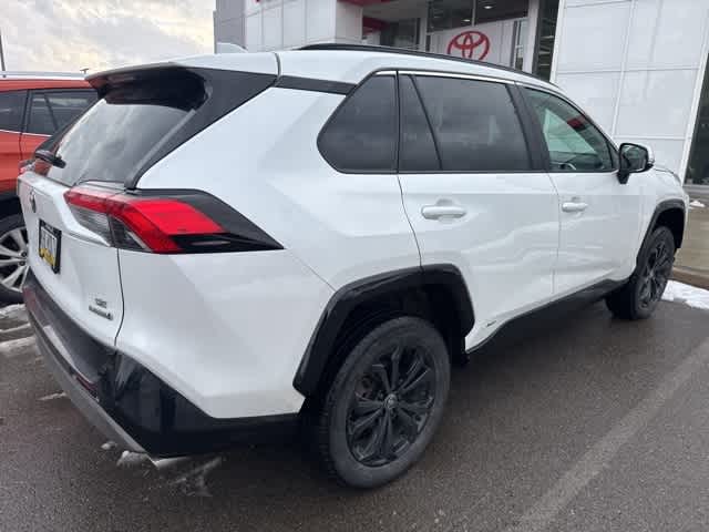 2023 Toyota RAV4 Hybrid SE