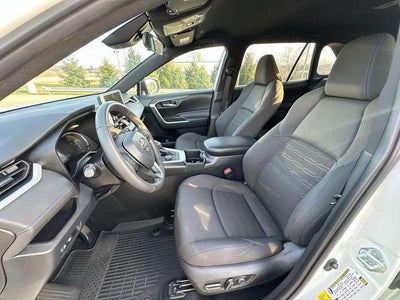 2023 Toyota RAV4 Hybrid SE