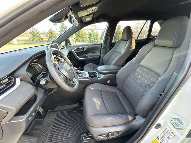 2023 Toyota RAV4 Hybrid SE