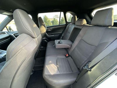 2023 Toyota RAV4 Hybrid SE