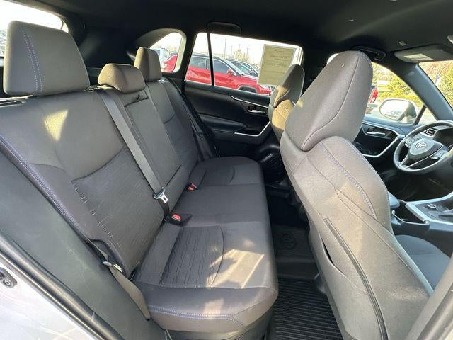 2023 Toyota RAV4 Hybrid SE