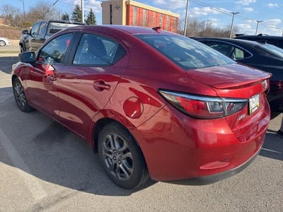 2019 Toyota Yaris LE