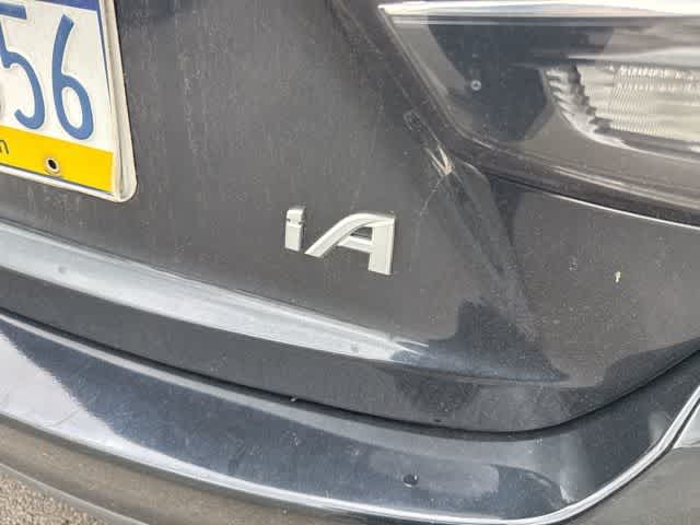 2017 Toyota Yaris iA Auto (Natl)