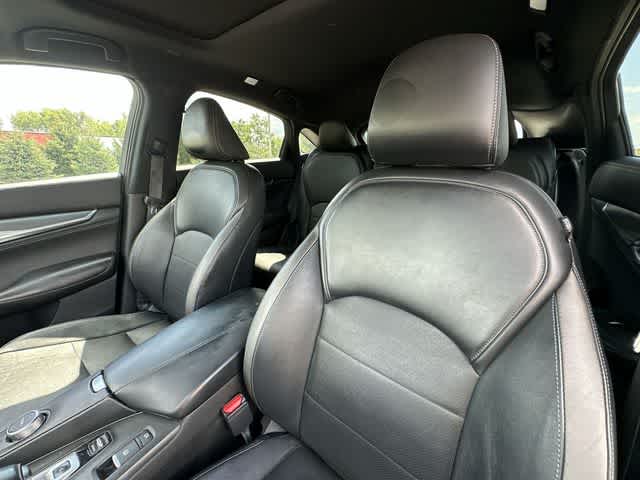 2023 INFINITI QX55 LUXE