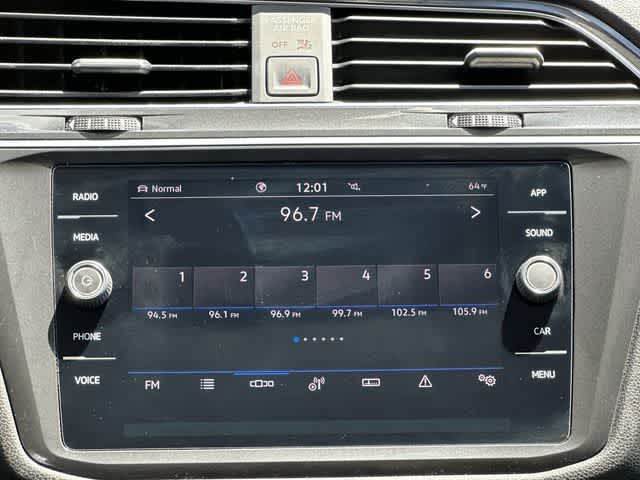 2022 Volkswagen Tiguan SE