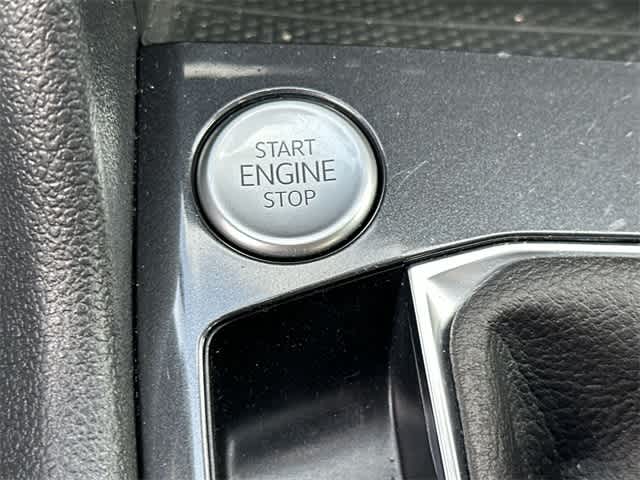 2022 Volkswagen Tiguan SEL R-Line