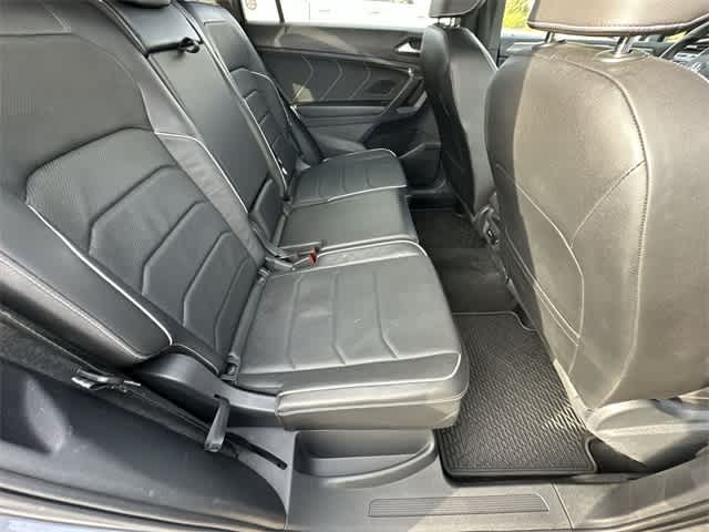 2022 Volkswagen Tiguan SEL R-Line