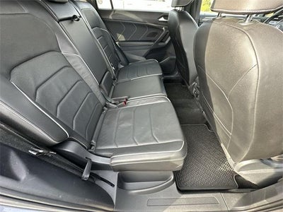 2022 Volkswagen Tiguan SEL R-Line