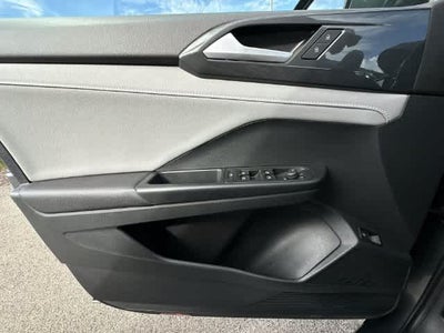 2023 Volkswagen Taos SEL