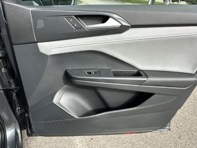 2023 Volkswagen Taos SEL