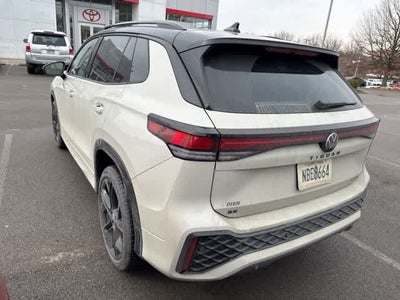 2026 Volkswagen Tiguan SE R-Line Black