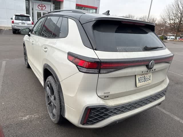 2026 Volkswagen Tiguan SE R-Line Black