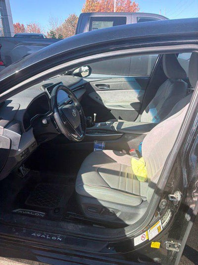 2019 Toyota Avalon Hybrid XSE