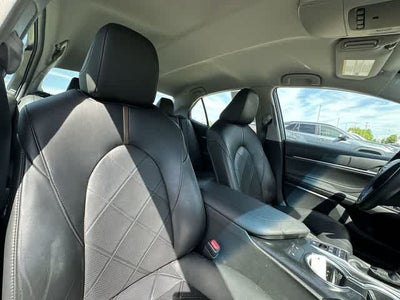 2018 Toyota Camry Hybrid XLE