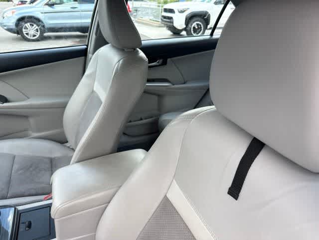 2012 Toyota Camry Hybrid XLE