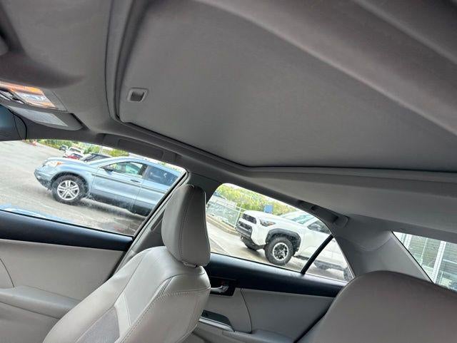 2012 Toyota Camry Hybrid XLE