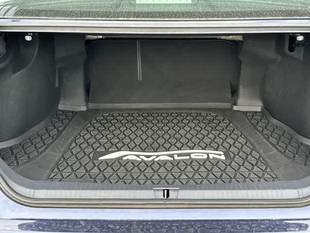 2019 Toyota Avalon XLE