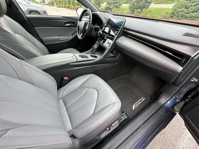 2019 Toyota Avalon XLE