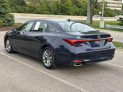 2019 Toyota Avalon XLE