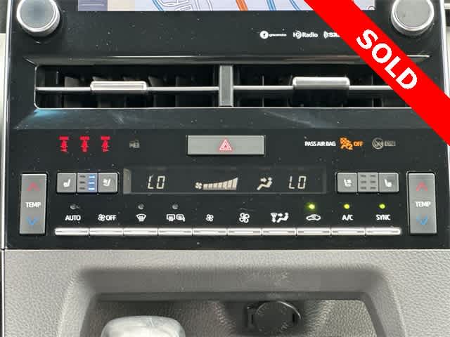 2021 Toyota Avalon Hybrid Limited