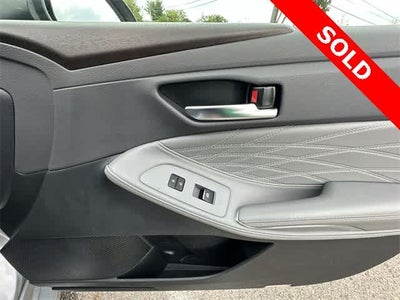 2021 Toyota Avalon Hybrid Limited