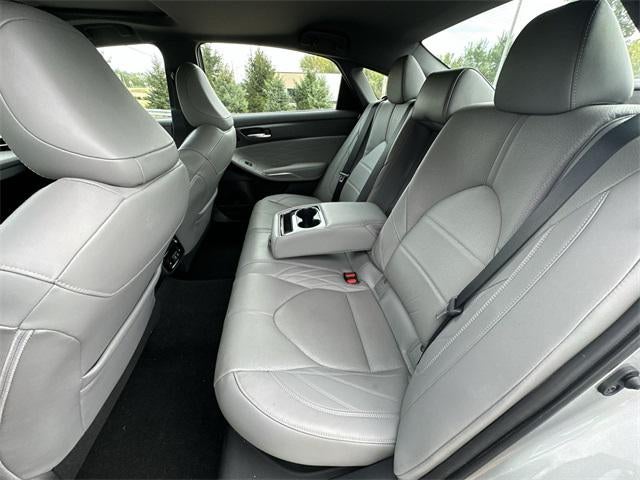 2021 Toyota Avalon Hybrid Limited