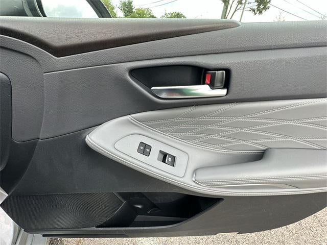 2021 Toyota Avalon Hybrid Limited