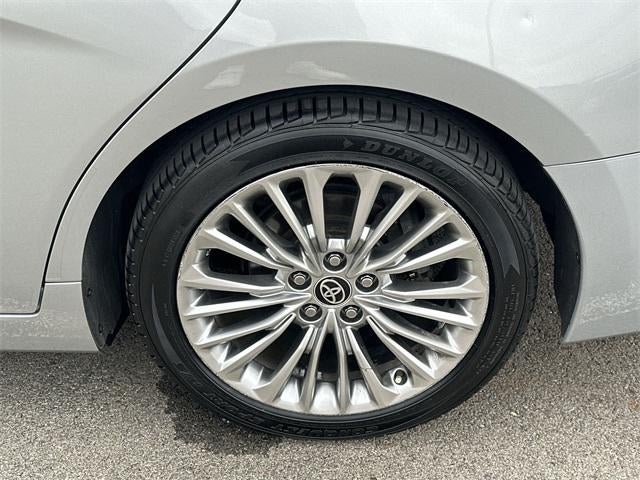 2021 Toyota Avalon Hybrid Limited