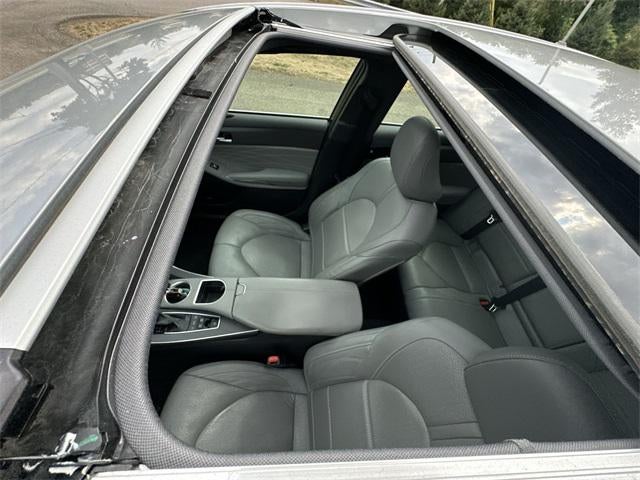 2021 Toyota Avalon Hybrid Limited