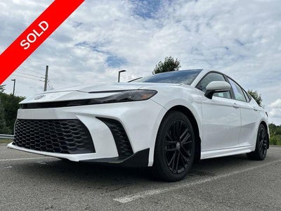 2025 Toyota Camry SE