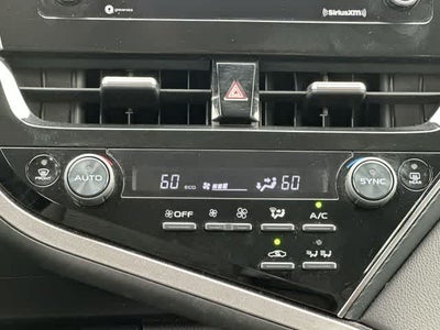 2021 Toyota Camry Hybrid SE