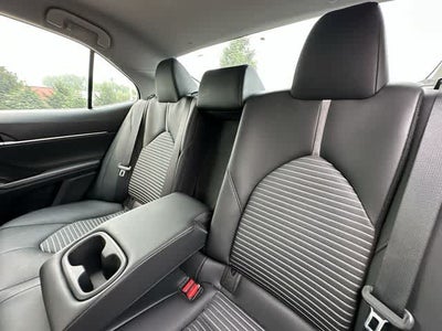 2021 Toyota Camry Hybrid SE