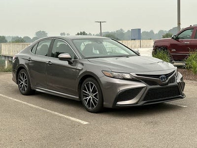 2021 Toyota Camry Hybrid SE