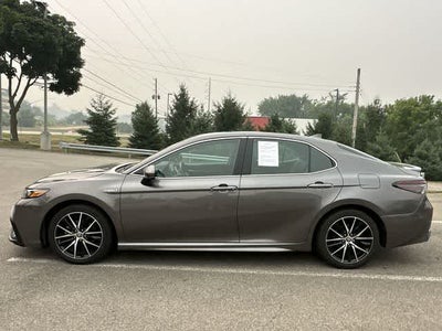 2021 Toyota Camry Hybrid SE