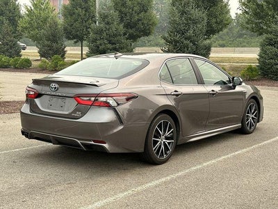 2021 Toyota Camry Hybrid SE