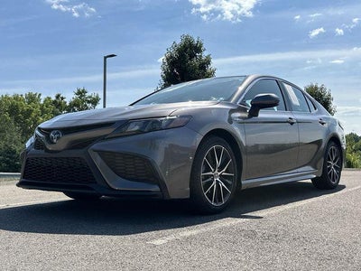 2021 Toyota Camry Hybrid SE
