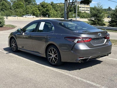 2021 Toyota Camry Hybrid SE