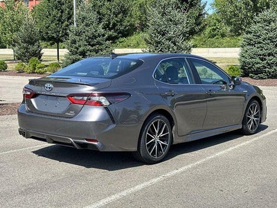 2021 Toyota Camry Hybrid SE