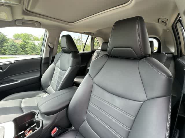 2023 Toyota RAV4 Hybrid XLE Premium