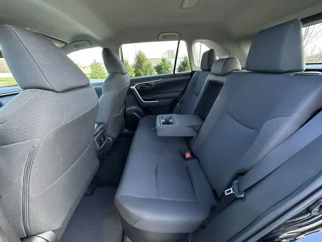 2022 Toyota RAV4 Hybrid LE